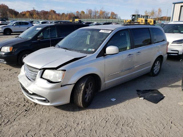  Salvage Chrysler Minivan