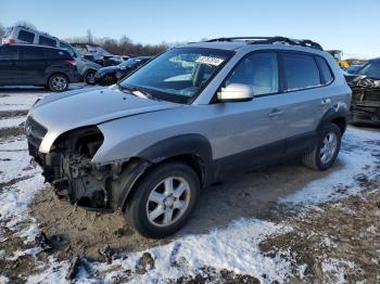  Salvage Hyundai TUCSON