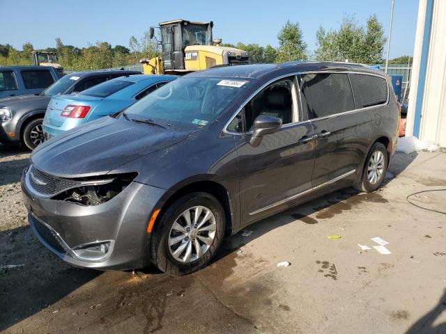  Salvage Chrysler Pacifica