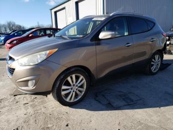  Salvage Hyundai TUCSON