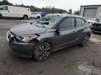  Salvage Nissan Kicks