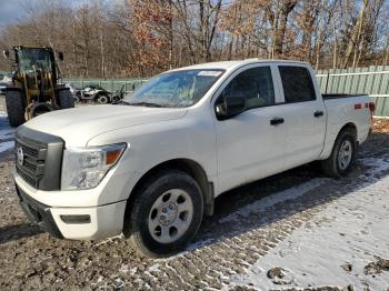  Salvage Nissan Titan