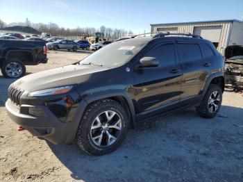  Salvage Jeep Cherokee