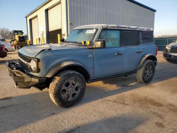  Salvage Ford Bronco