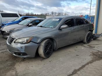  Salvage Chrysler 200