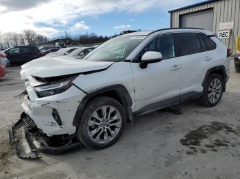  Salvage Toyota RAV4