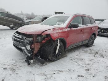  Salvage Mitsubishi Outlander