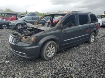  Salvage Chrysler Minivan