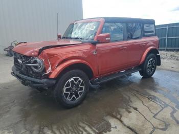  Salvage Ford Bronco