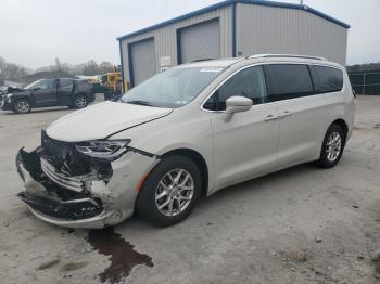  Salvage Chrysler Pacifica