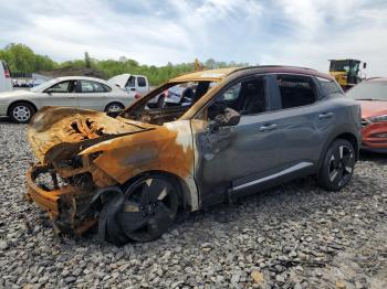  Salvage Nissan Kicks