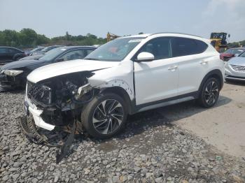  Salvage Hyundai TUCSON