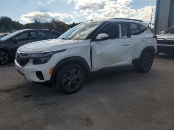  Salvage Kia Seltos