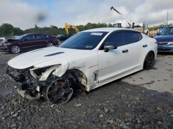  Salvage Kia Stinger