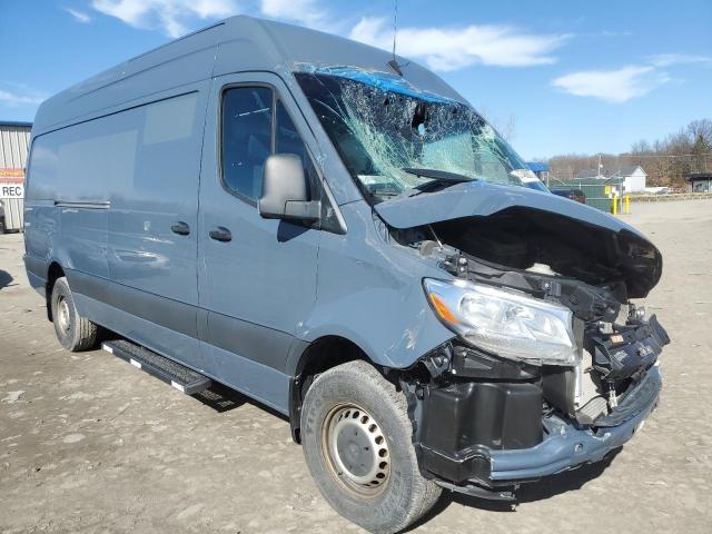  Salvage Mercedes-Benz Sprinter