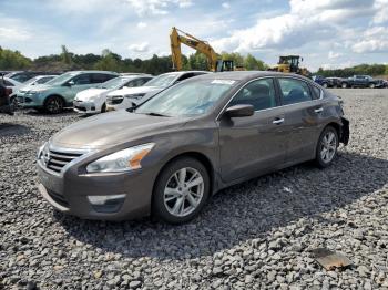  Salvage Nissan Altima