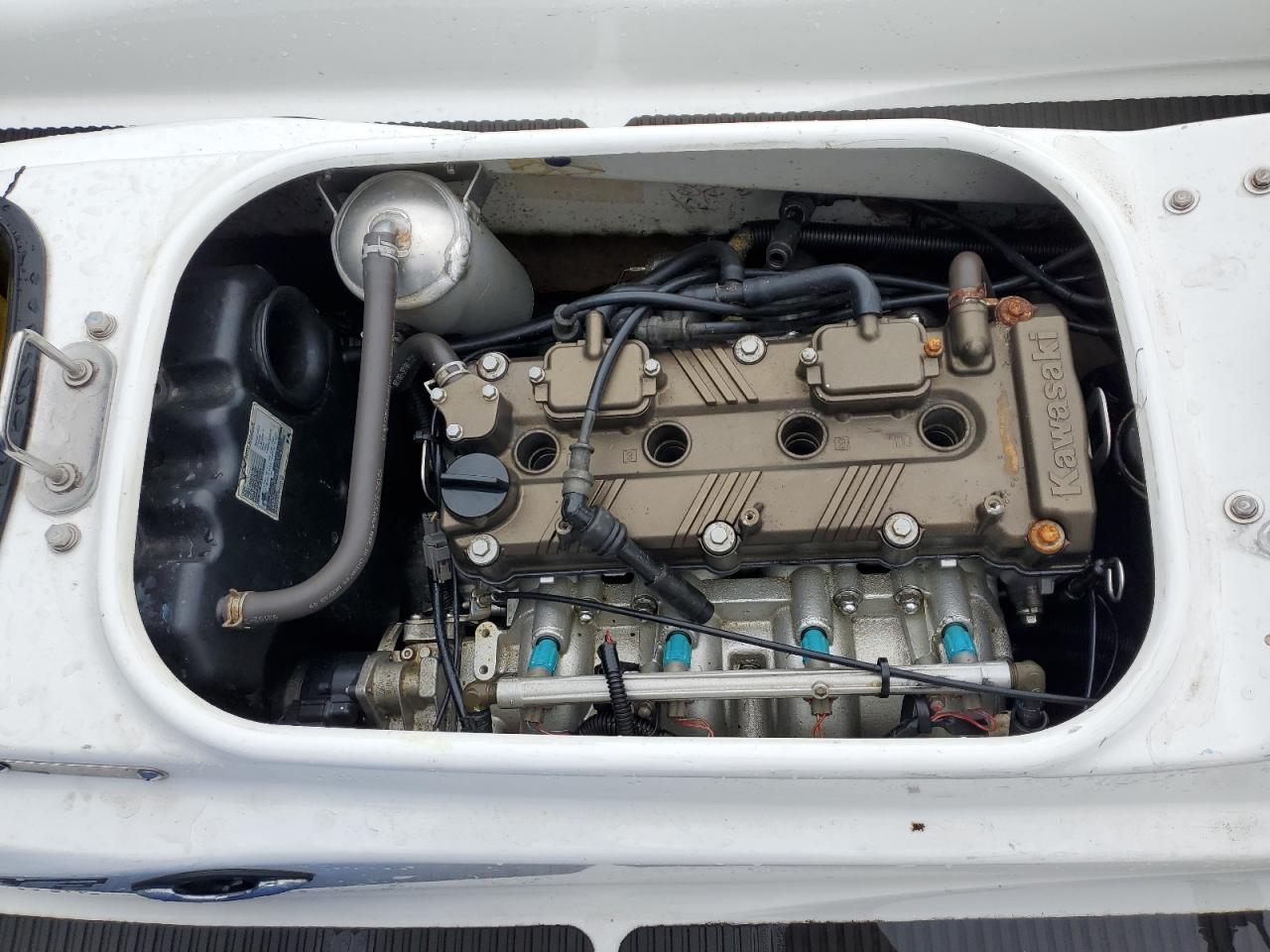 Kawasaki Stx 15f Image 7