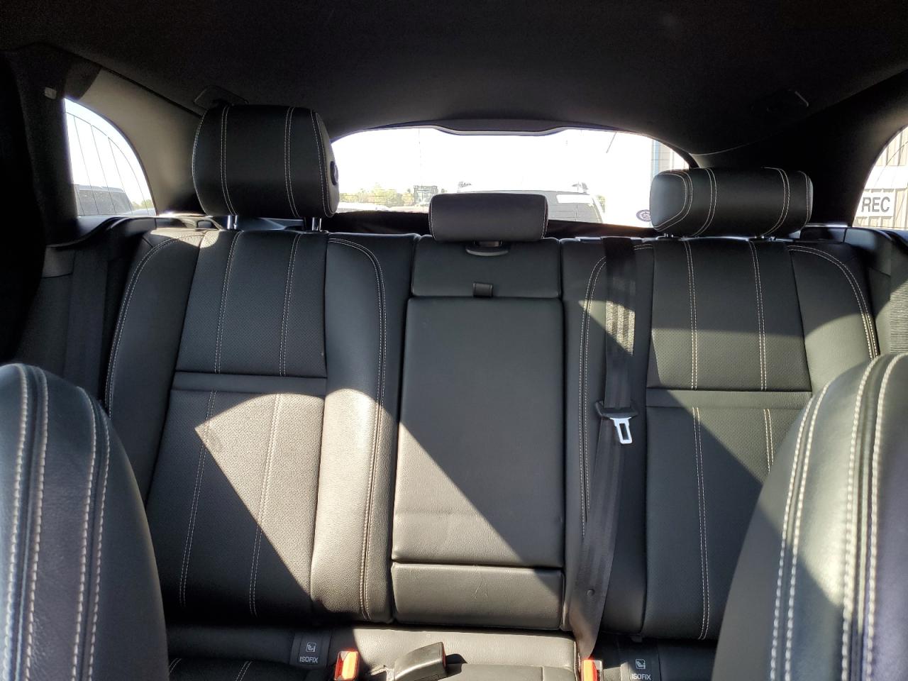 Land Rover Range Rover S Image 11