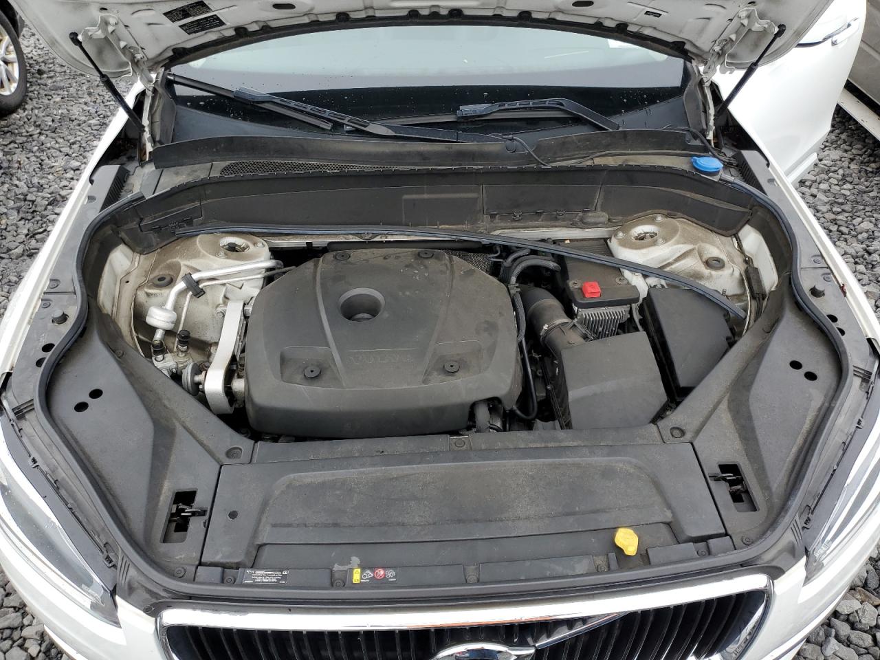 Volvo XC90 T5 Image 13