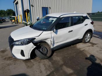  Salvage Nissan Kicks