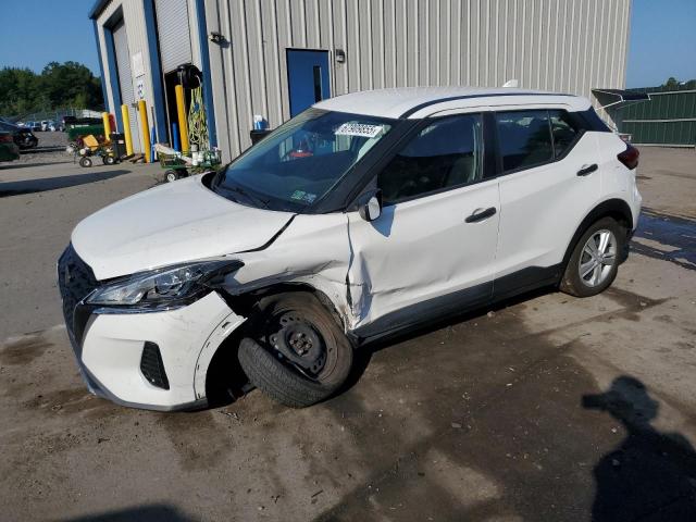  Salvage Nissan Kicks