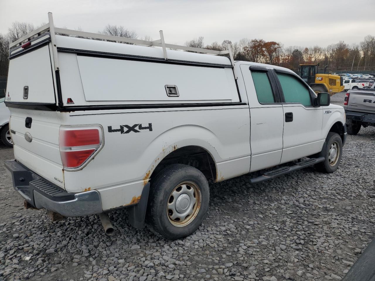 Ford F-150 Super Cab Image 12