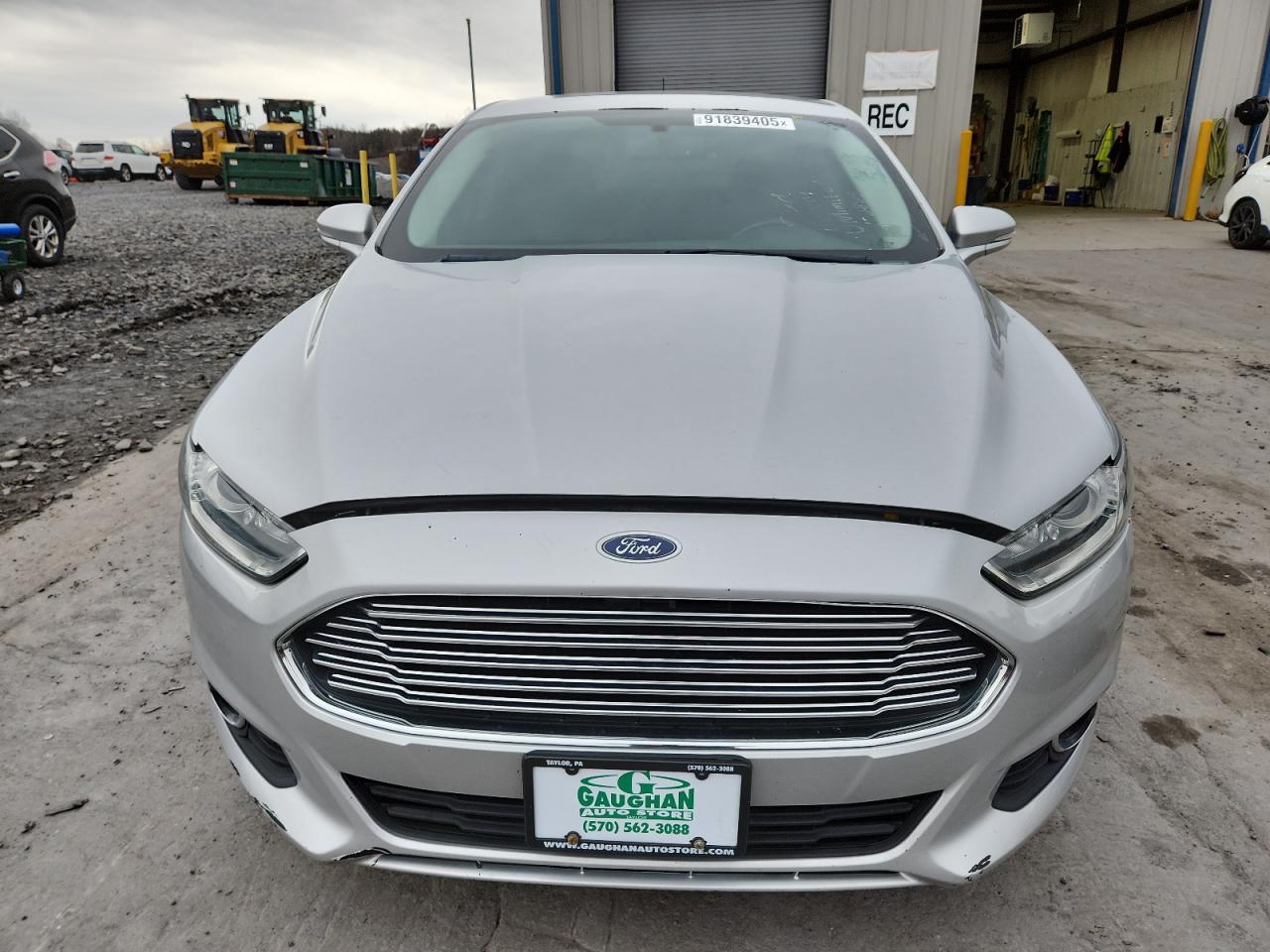 Ford Fusion Se Hybrid Image 2