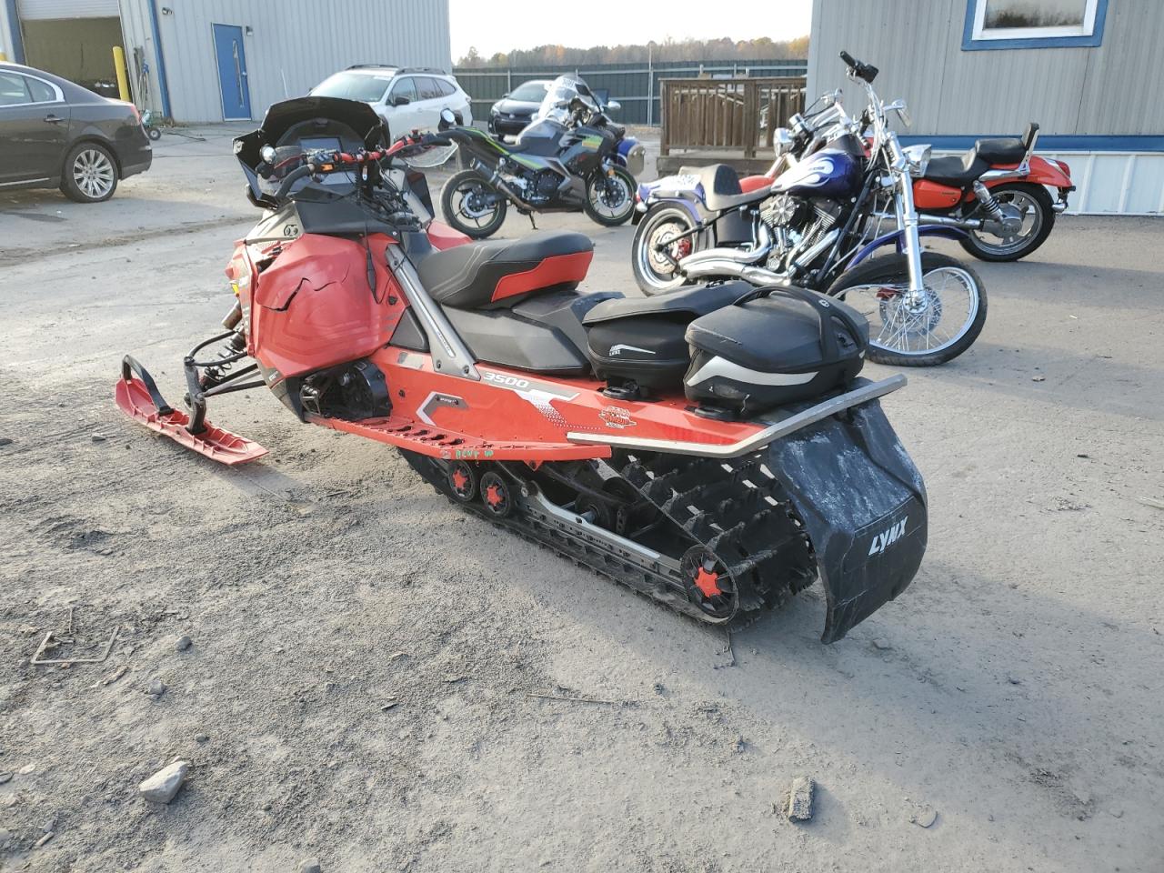 Bmbr Snowmobile Image 3
