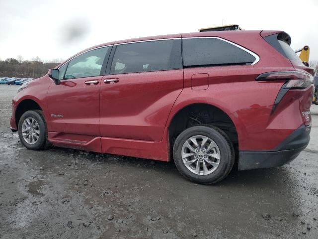 Toyota Sienna Xle Image 3