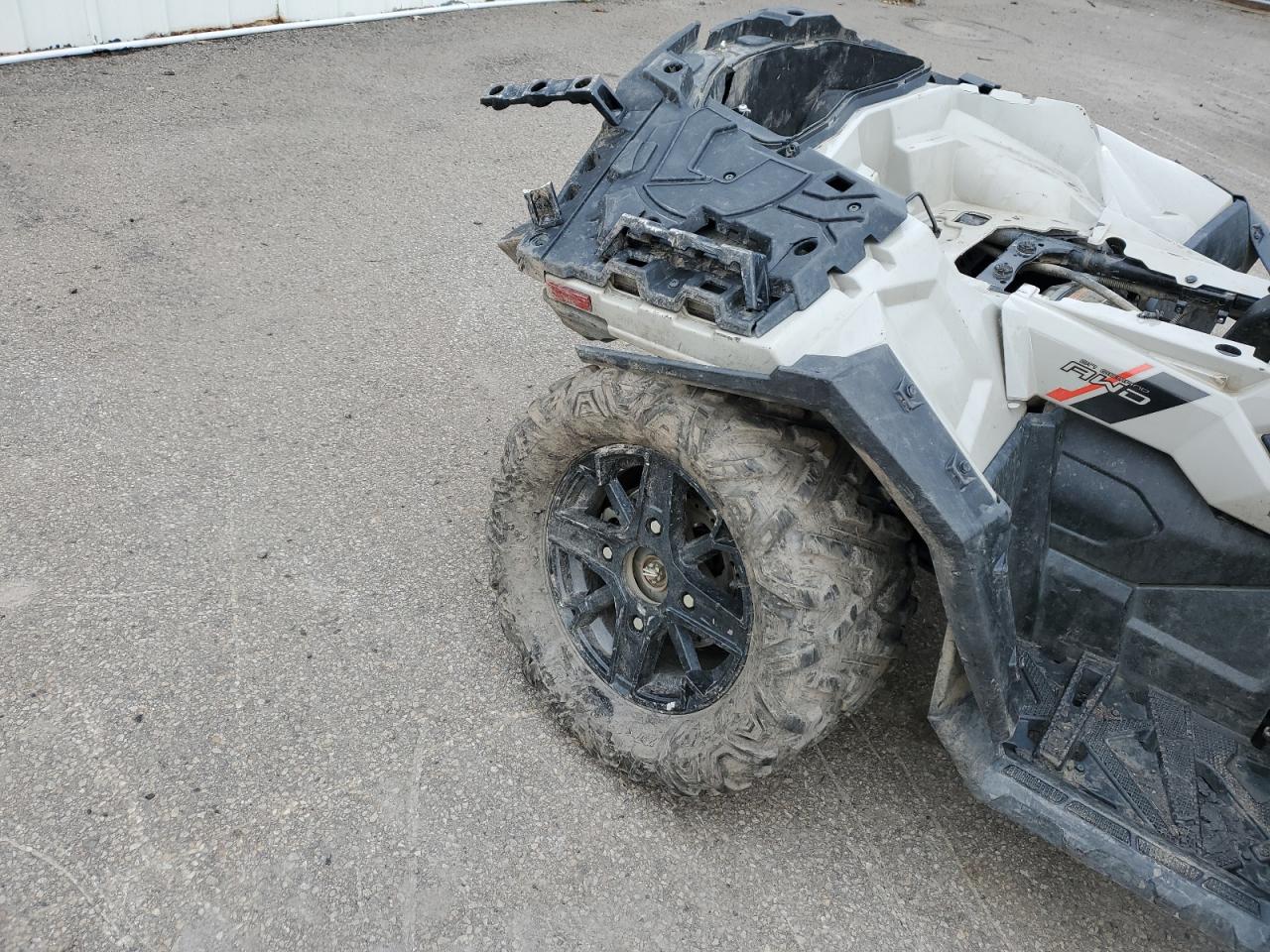 Polaris Atv 850 Ultimate Trail Le Image 9