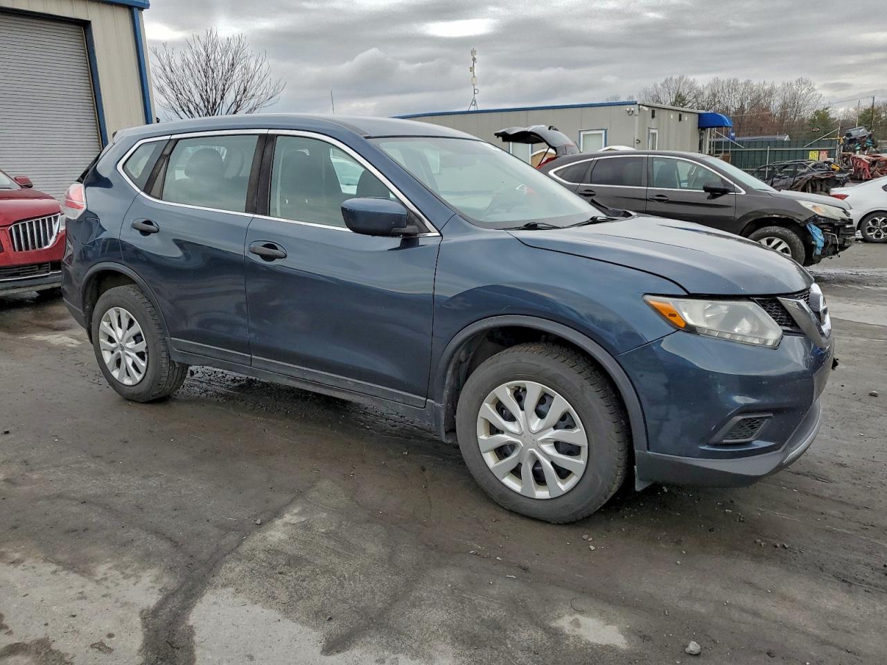 Nissan Rogue S Image 5