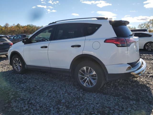 Toyota RAV4 Le Image 14