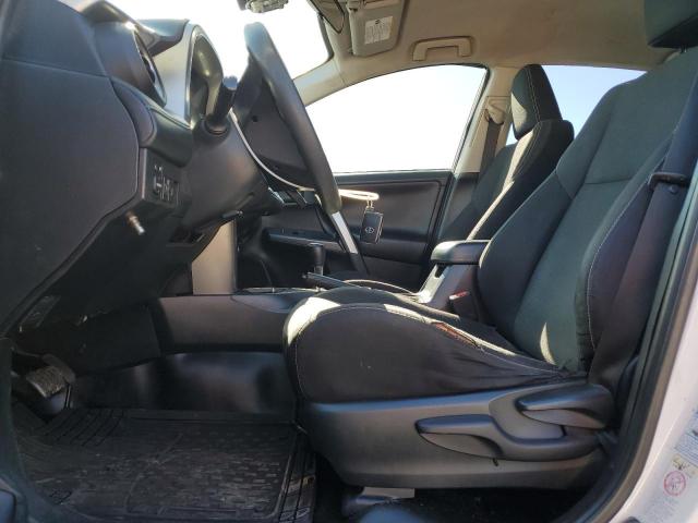 Toyota RAV4 Le Image 8