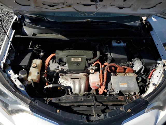 Toyota RAV4 Le Image 11