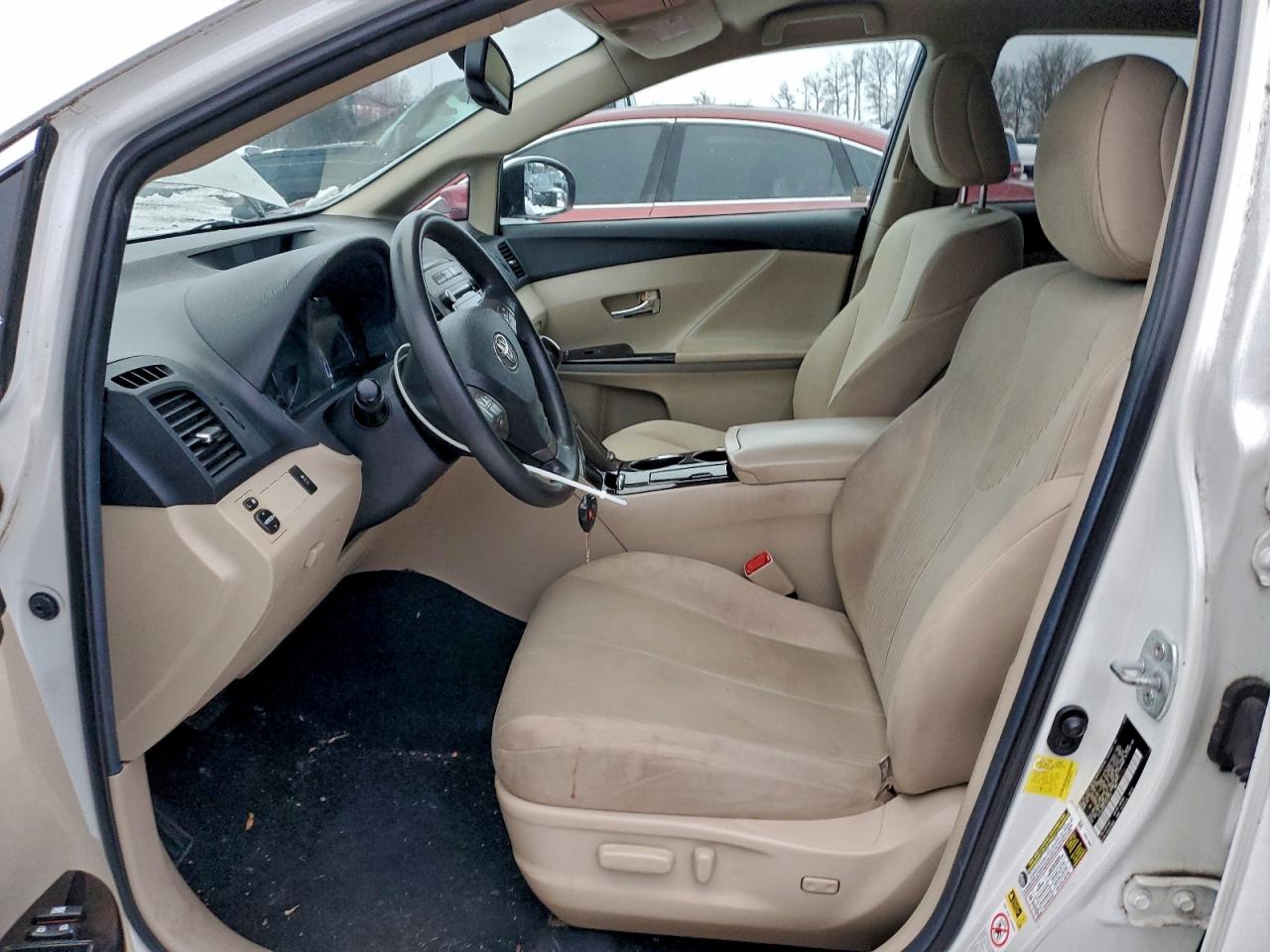 Toyota Venza Le Image 7