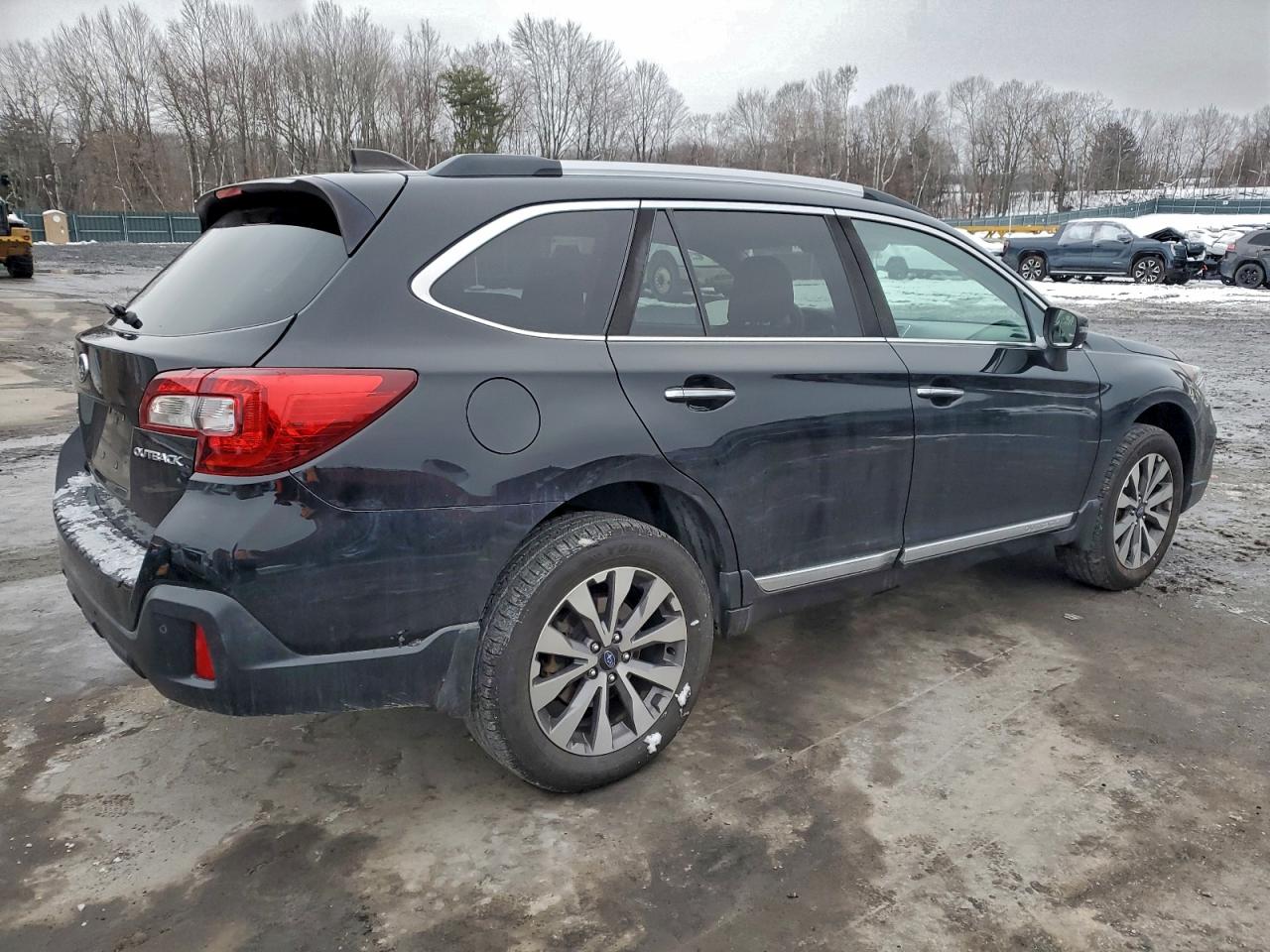 Subaru Outback Touring Image 5