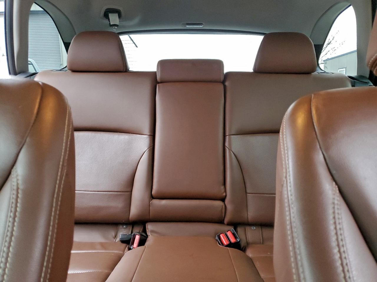 Subaru Outback Touring Image 12