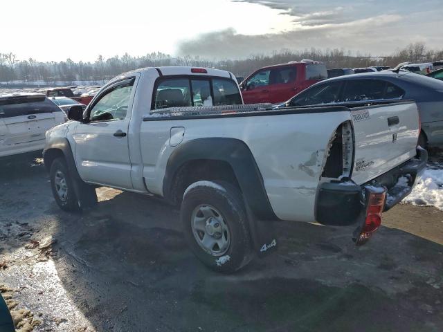 Toyota Tacoma Image 2