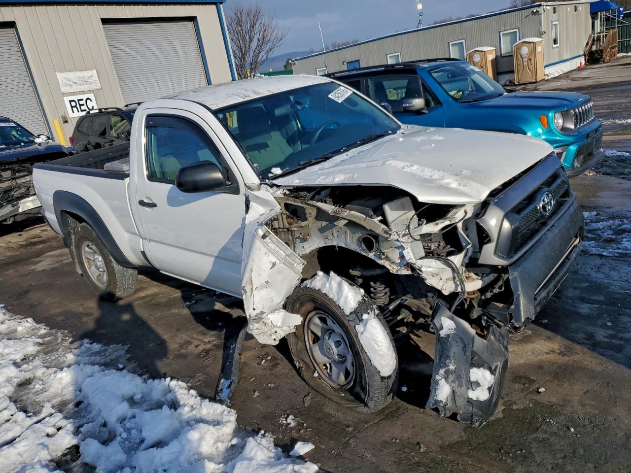 Toyota Tacoma Image 6