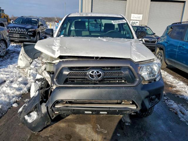 Toyota Tacoma Image 3