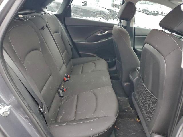 Hyundai ELANTRA Image 12