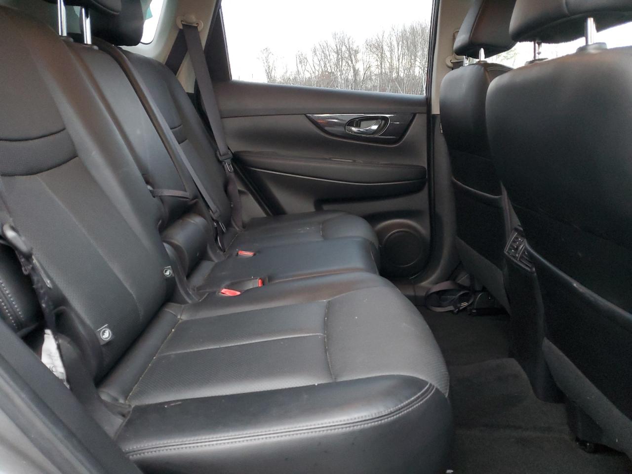 Nissan Rogue S Image 11