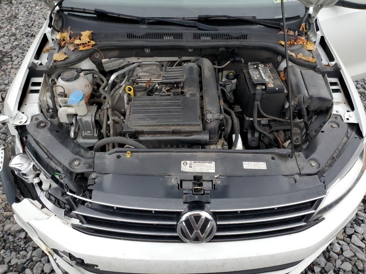 Volkswagen Jetta S Image 10