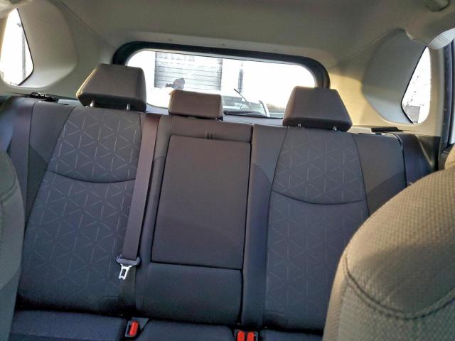 Toyota RAV4 Xle Image 10