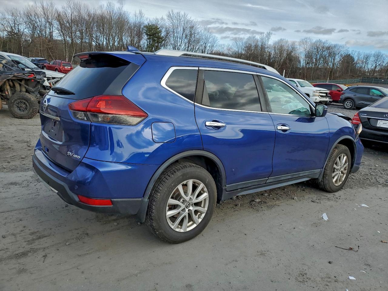 Nissan Rogue S Image 10