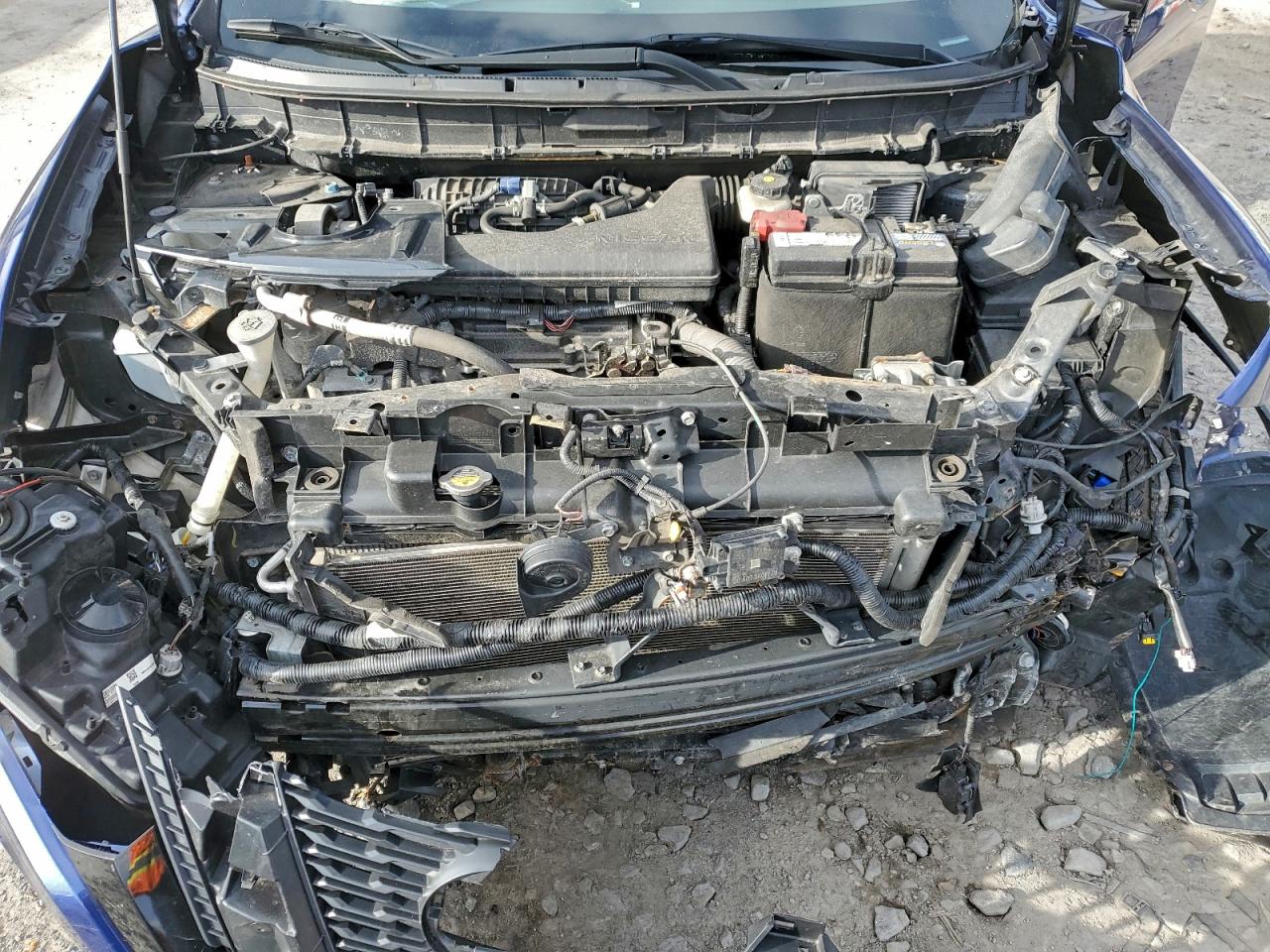 Nissan Rogue S Image 7