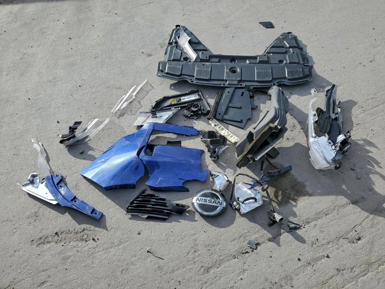 Nissan Rogue S Image 6