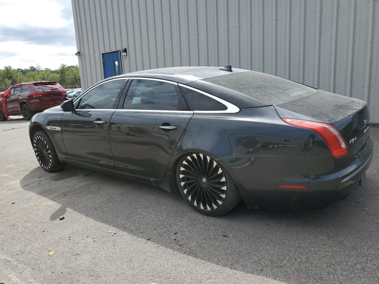 Jaguar XJ Supercharged Image 2
