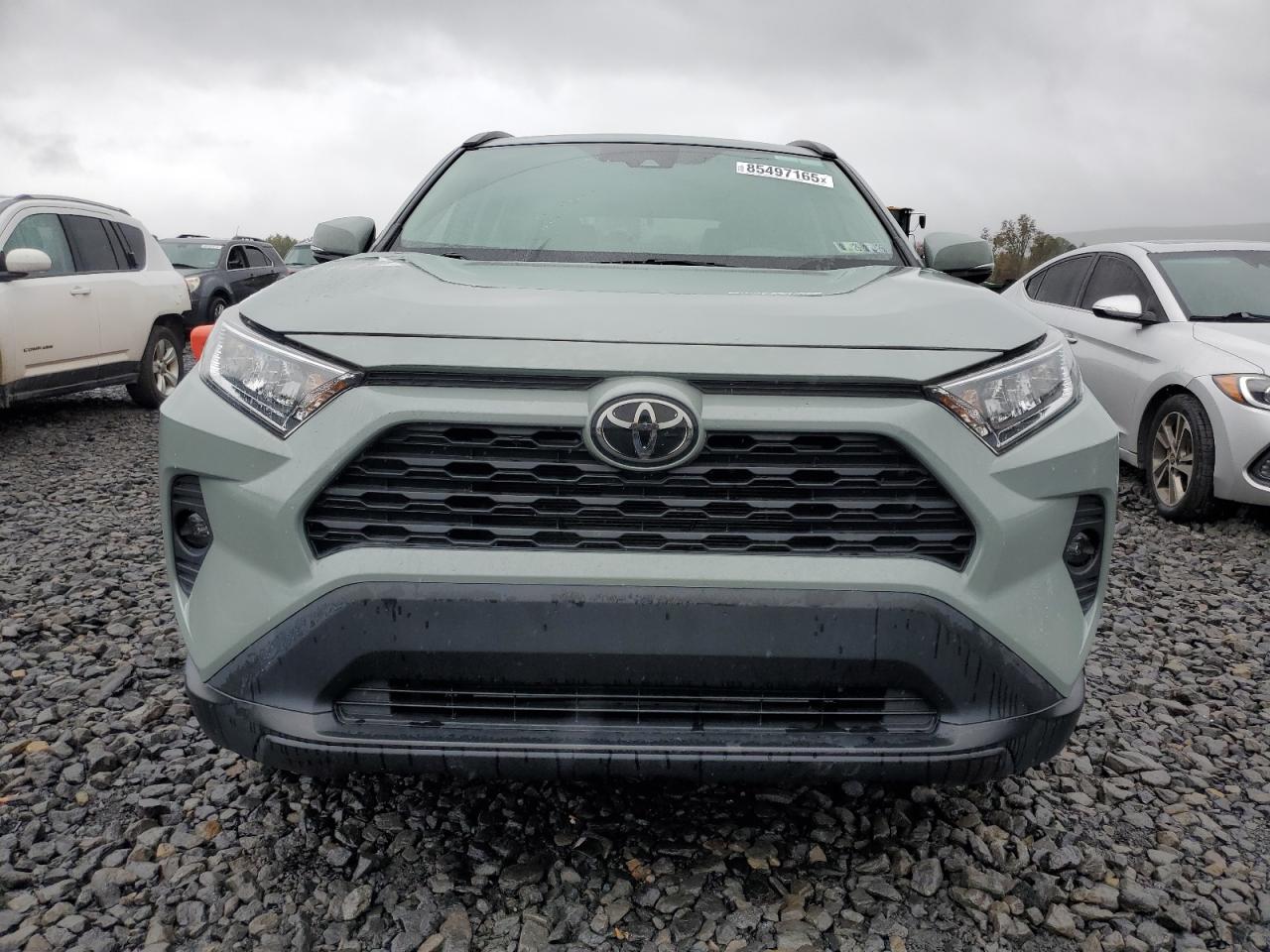 Toyota RAV4 Xle Premium Image 13