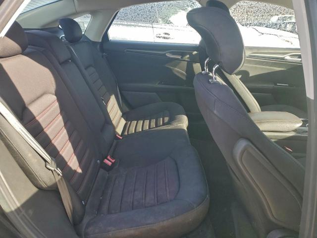 Ford Fusion Se Image 7